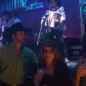 Meet your Posher, Genaro